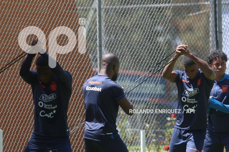 FBL-ENTRENAMIENTO-SELECCIÓN-ECUADOR
