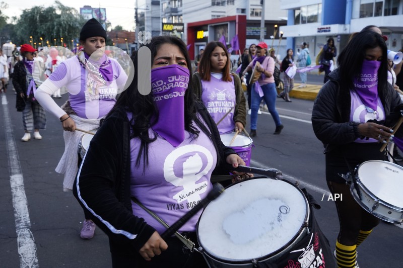 MARCHA ANIVERSARIO MARIA BELEN BERNAL