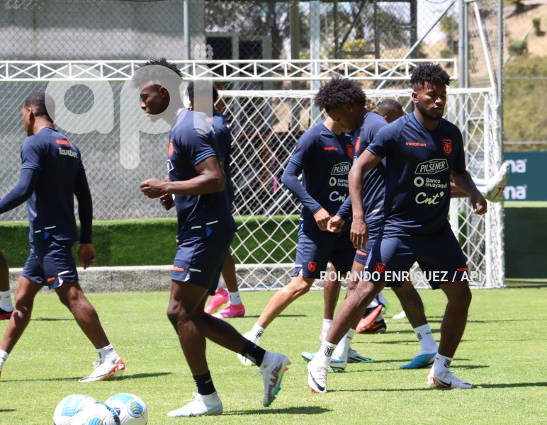 FBL-ENTRENAMIENTO-SELECCIÓN-ECUADOR