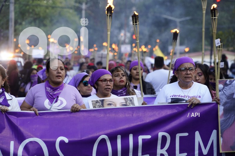 MARCHA ANIVERSARIO MARIA BELEN BERNAL