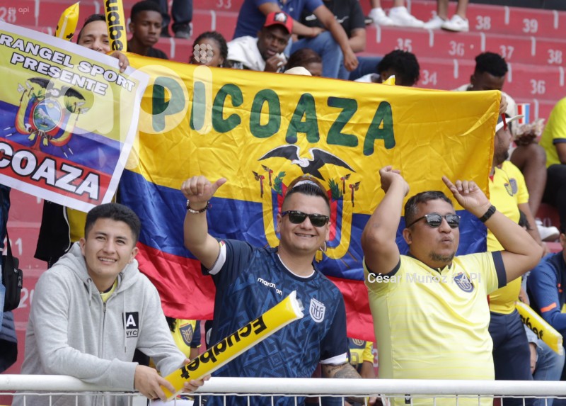 FBL-ELIMINATORIAS-ECUADOR-URUGUAY