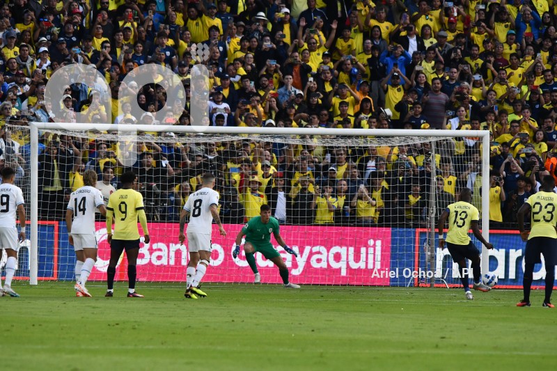 FBL - ELIMINATORIAS - ECUADOR - URUGUAY