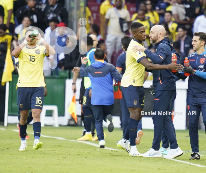 FBL - ELIMINATORIAS - ECUADOR - URUGUAY