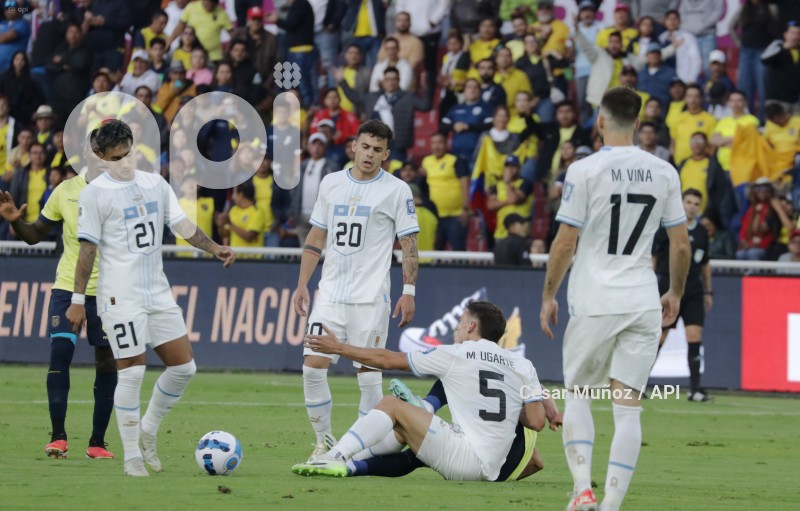 FBL-ELIMINATORIAS-ECUADOR-URUGUAY