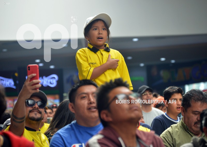 CUENCA-ELIMINATORIAS-HINCHAS-ECUADOR-URUGUAY