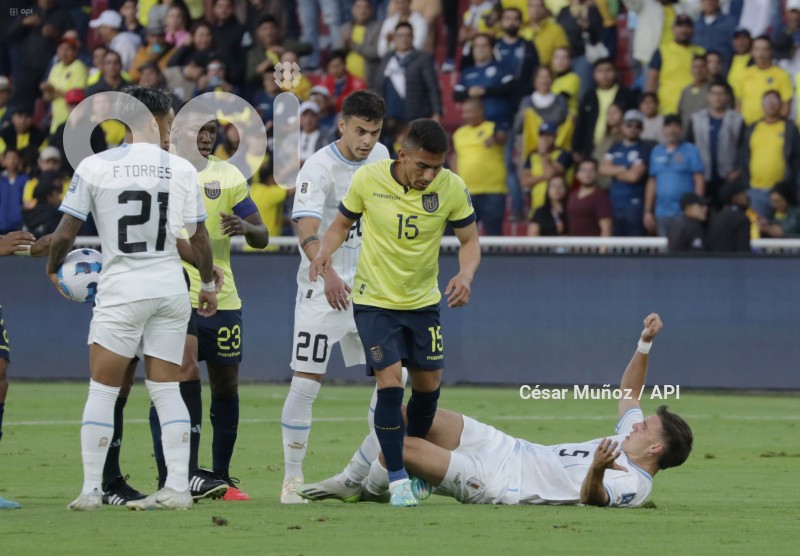 FBL-ELIMINATORIAS-ECUADOR-URUGUAY