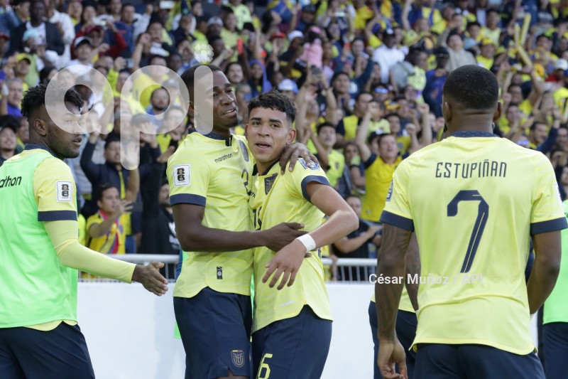FBL-ELIMINATORIAS-ECUADOR-URUGUAY