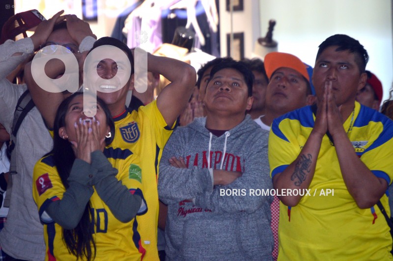 CUENCA-ELIMINATORIAS-HINCHAS-ECUADOR-URUGUAY