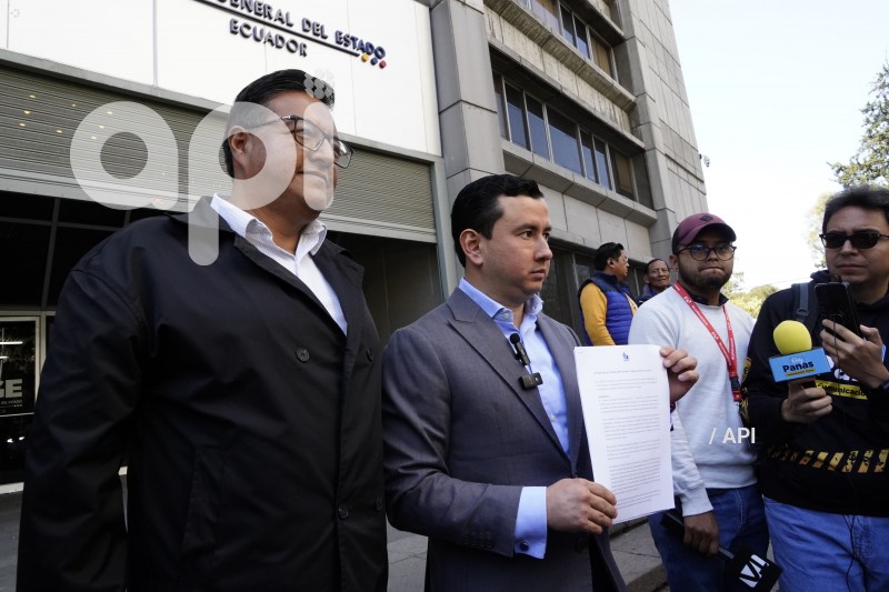 FERDINAN ALVARAEZ RC DENUNCIA CASO VILLAVICENCIO