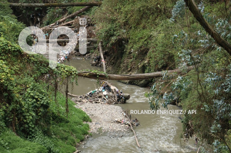 CONTAMINACION-RIO-MACHANGARA