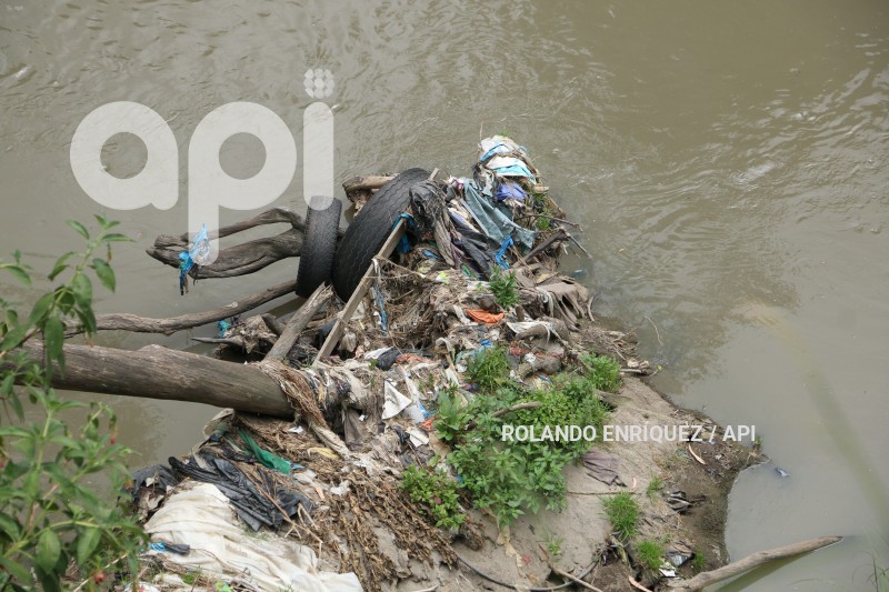 CONTAMINACION-RIO-MACHANGARA
