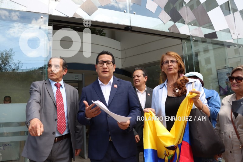 ANDRES-CAMPAÑA-CORTE-CONSTITUCIONAL