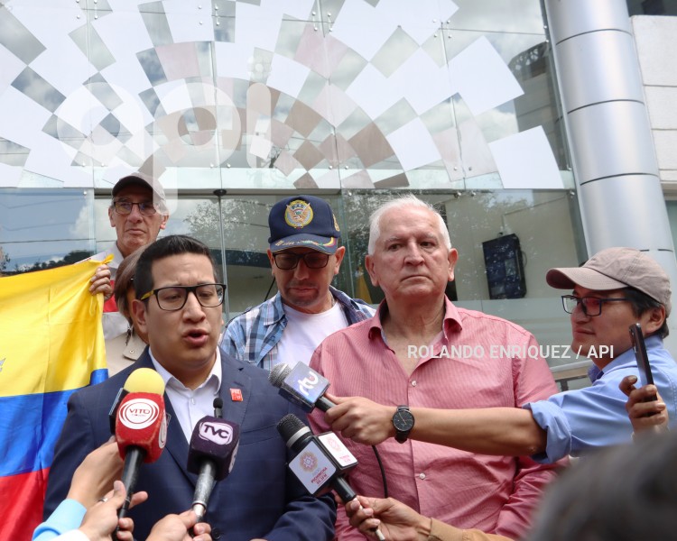 ANDRES-CAMPAÑA-CORTE-CONSTITUCIONAL