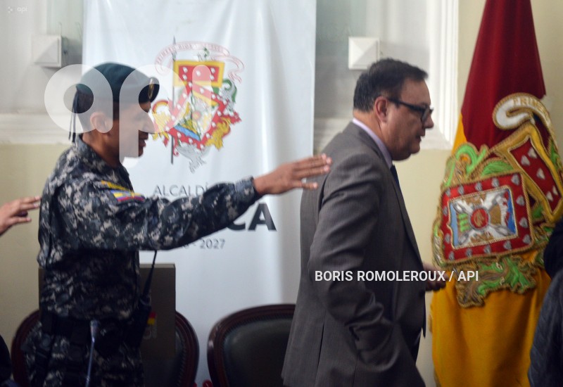 CUENCA-FIRMA CONVENIO-INTERNACIONALIZACION AEROPUERTO