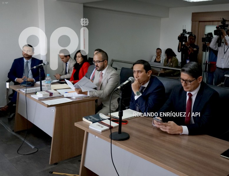 WALTER-MACIAS-AUDIENCIA