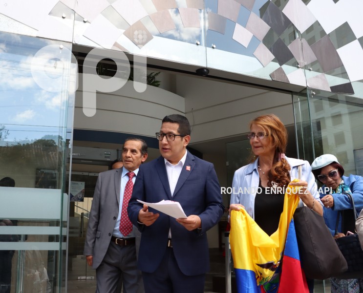 ANDRES-CAMPAÑA-CORTE-CONSTITUCIONAL