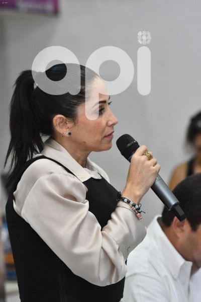 MANTA-LUISA-GONZALEZ-CANDIDATA-PRESIDENTE