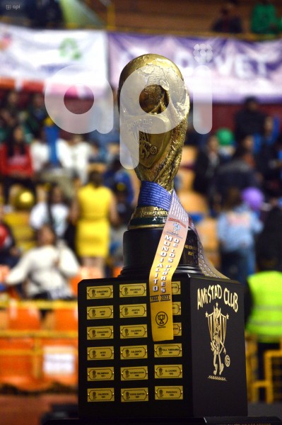 CUENCA-TETRACAMPEON-SIMON BOLIVAR-MUNDIALITO