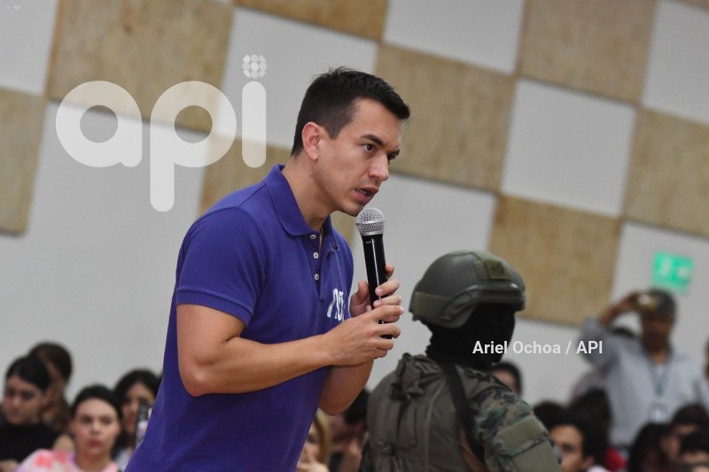 MANTA-DANIEL-NOBOA-CANDIDATO-PRESIDENTE-ULEAM