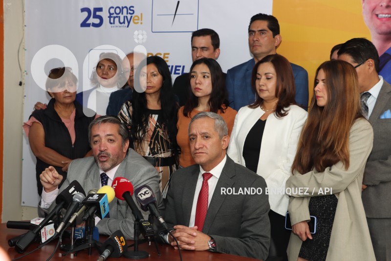 RUEDA-PRENSA-PATRICIO-CARRILLO