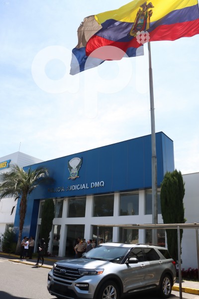 ENTREGA-VEHICULOS-COMPUTADORAS-POLICIA