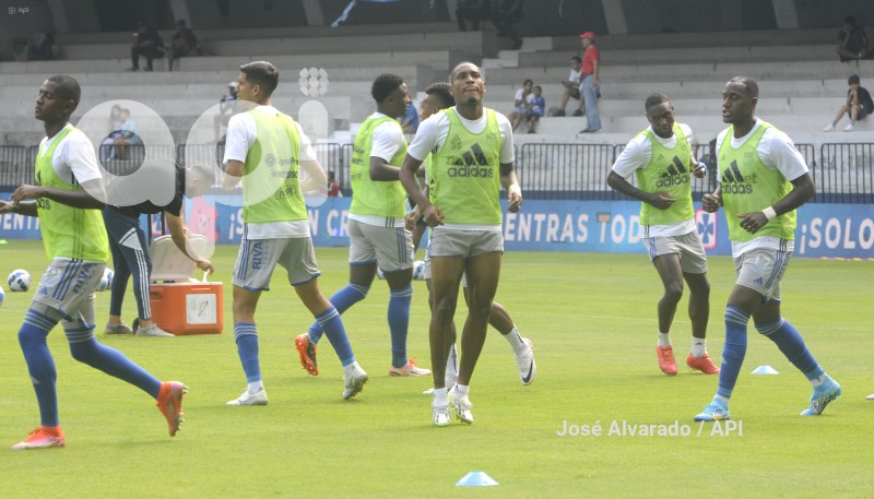 FBL-LIGAPROBET593-EMELEC-MUSHUCRUNA