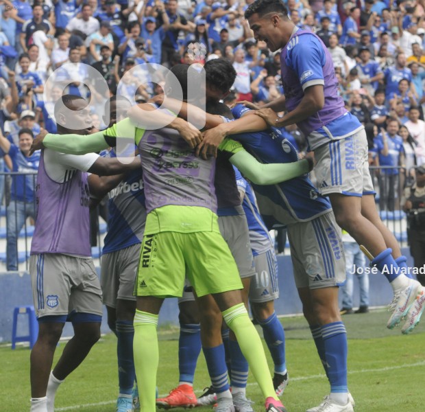 FBL-LIGAPROBET593-EMELEC-MUSHUCRUNA
