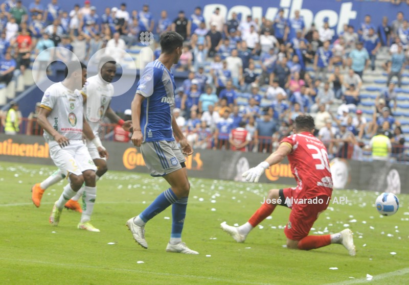 FBL-LIGAPROBET593-EMELEC-MUSHUCRUNA