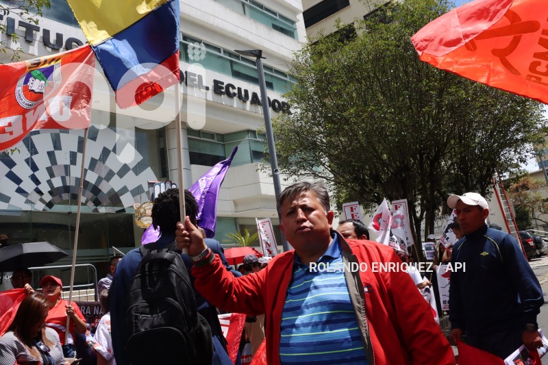 FUT-UNE-CORTE -CONSTITUCIONAL