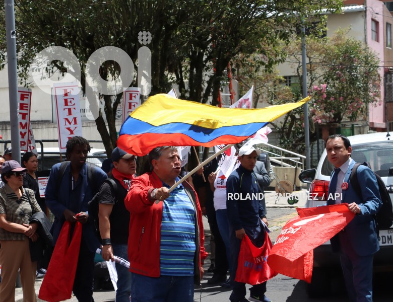 FUT-UNE-CORTE -CONSTITUCIONAL