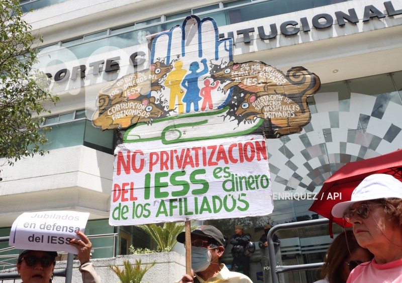 FUT-UNE-CORTE -CONSTITUCIONAL