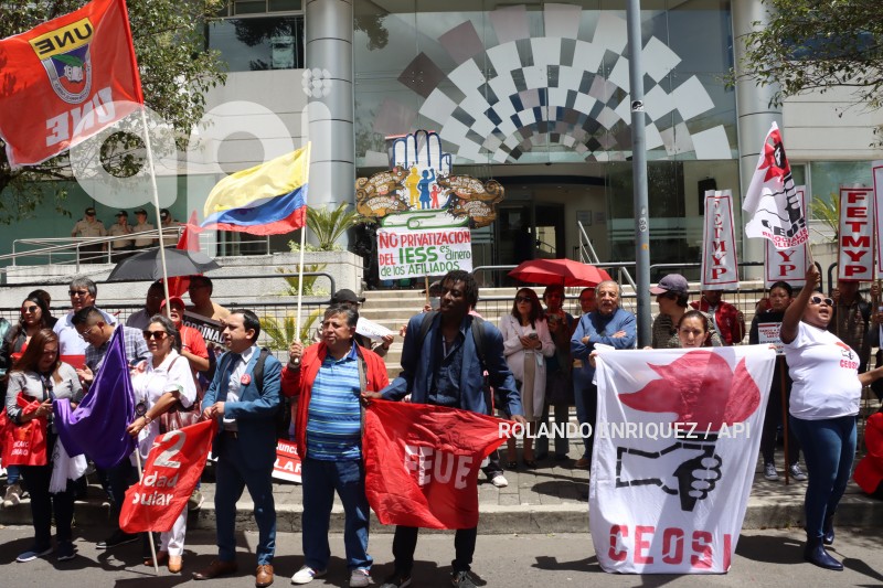 FUT-UNE-CORTE -CONSTITUCIONAL