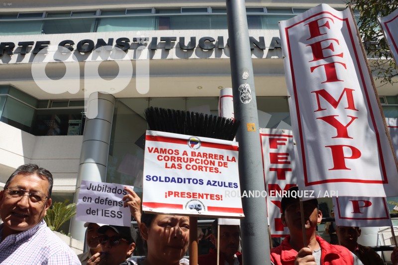 FUT-UNE-CORTE -CONSTITUCIONAL