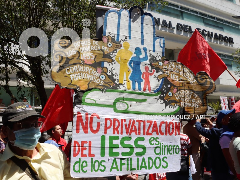 FUT-UNE-CORTE -CONSTITUCIONAL