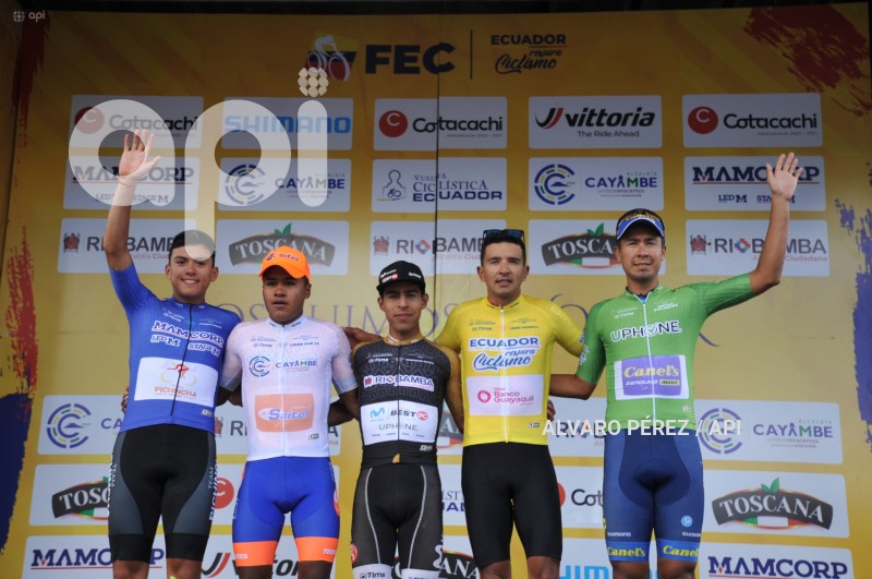 VUELTA-CICLISTICA-MACHACHI-CAYAMBE