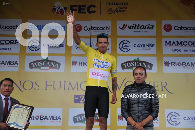 VUELTA-CICLISTICA-MACHACHI-CAYAMBE