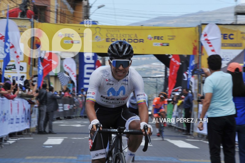 VUELTA-CICLISTICA-MACHACHI-CAYAMBE