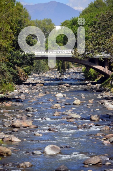 CUENCA-RIO TOMEBAMBA-BAJO CAUDAL