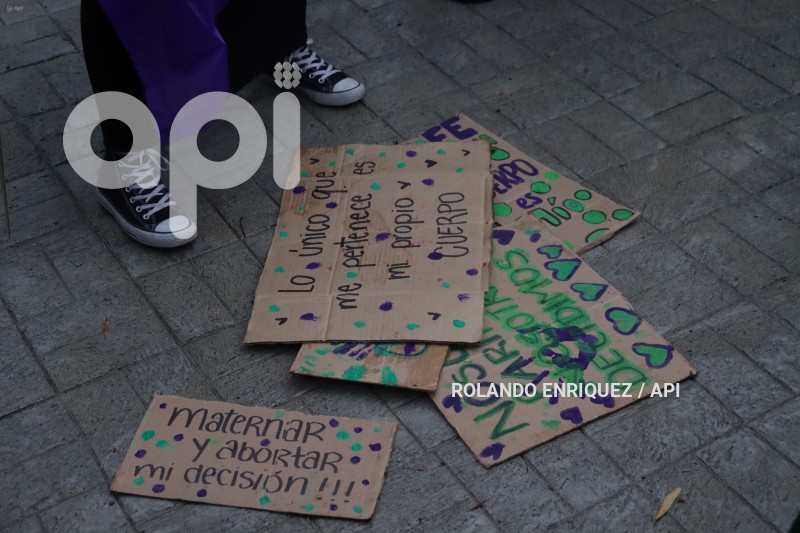 MARCHA-FEMINISTA-LEGALIZACION-ABORTO