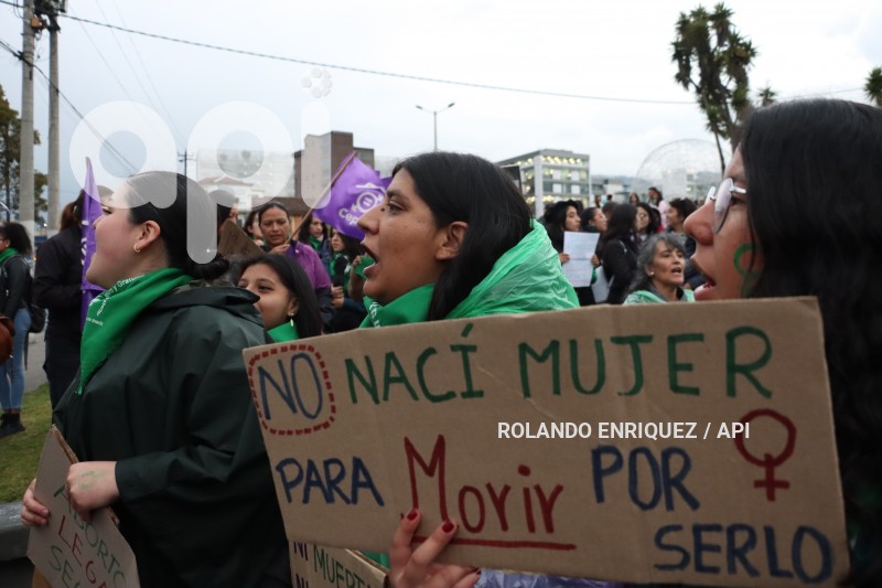 MARCHA-FEMINISTA-LEGALIZACION-ABORTO