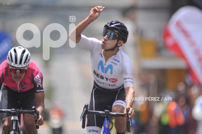 VUELTA-CICLISTICA-CAYAMBE-COTACACHI