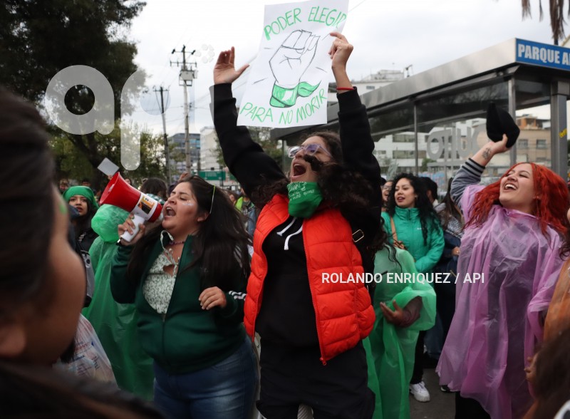 MARCHA-FEMINISTA-LEGALIZACION-ABORTO