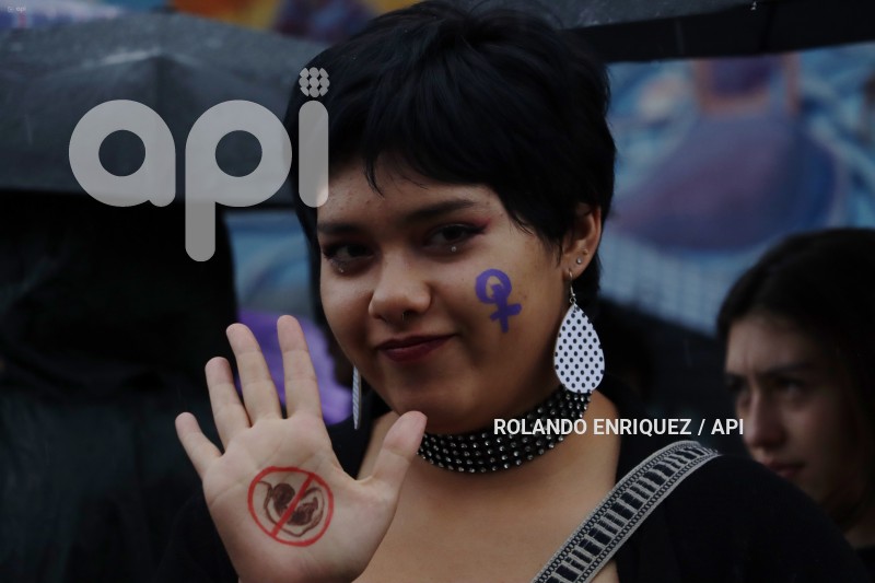 MARCHA-FEMINISTA-LEGALIZACION-ABORTO