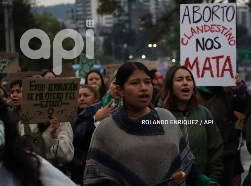 MARCHA-FEMINISTA-LEGALIZACION-ABORTO