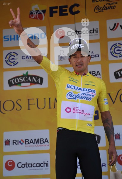 VUELTA-CICLISTICA-CAYAMBE-COTACACHI