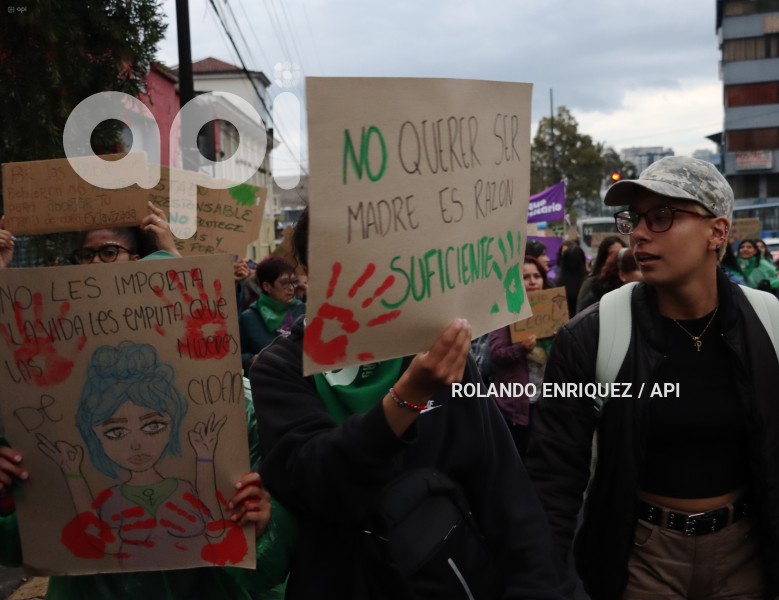 MARCHA-FEMINISTA-LEGALIZACION-ABORTO