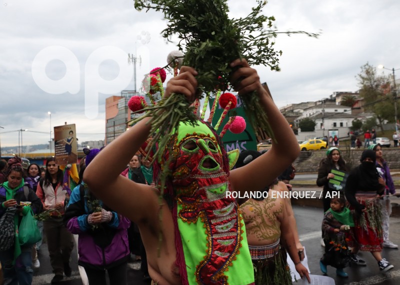 MARCHA-FEMINISTA-LEGALIZACION-ABORTO