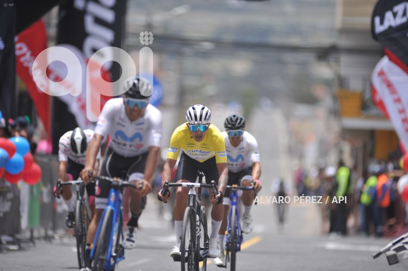 VUELTA-CICLISTICA-CAYAMBE-COTACACHI
