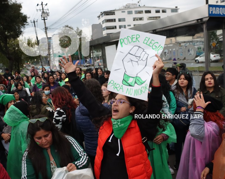 MARCHA-FEMINISTA-LEGALIZACION-ABORTO
