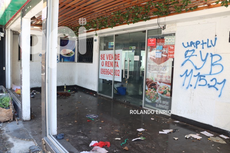 PLAZA- FOCH-LOCALES-ABANDONADOS